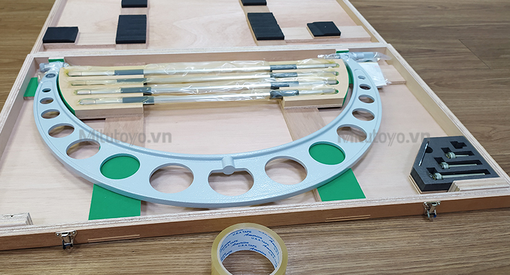 Panme đo ngoài Mitutoyo 104-144A